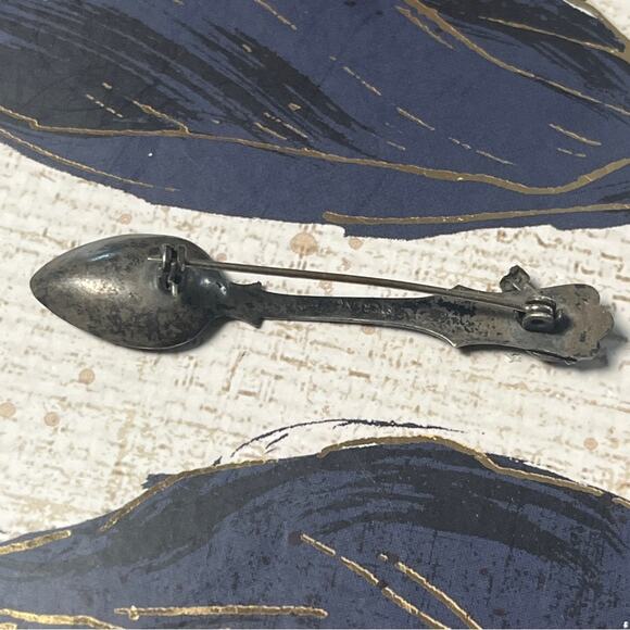 Vintage Sterling Silver Salt Spoon with Cherub Design Brooch Pin D2 - Picture 2 of 10